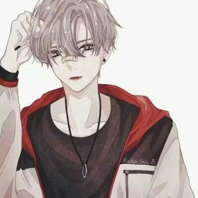 车尾流行挂“毛绒尾巴” 律师提醒